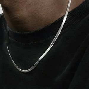 *Sold* NEW Unisex Herringbone Chain Necklace 20"
